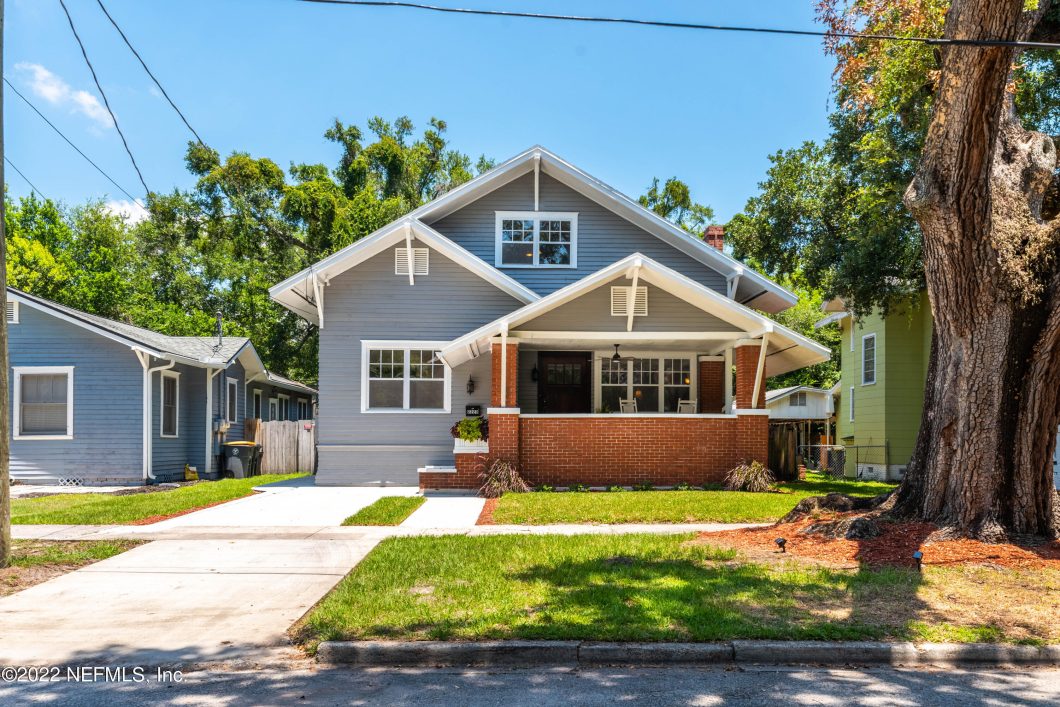 1175075 2223 Dellwood Avenue