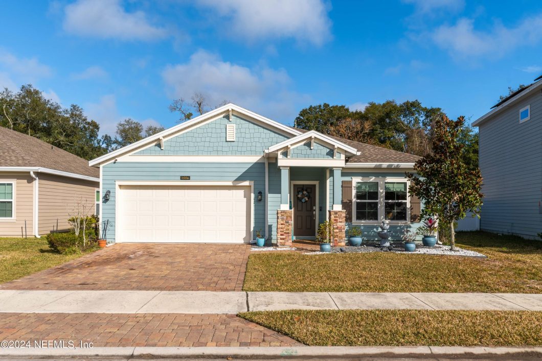 2005363 1886 Mathews Manor Drive