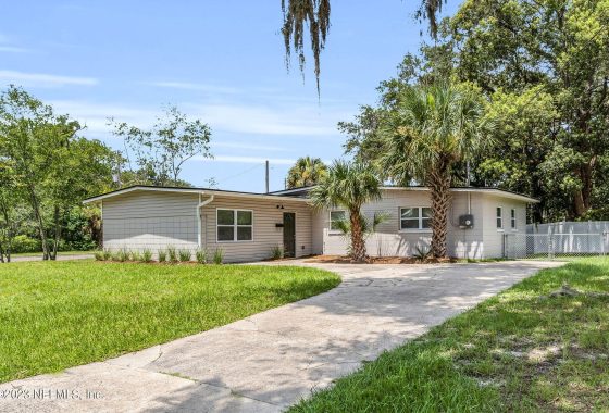 1236281 10306 De Paul Drive