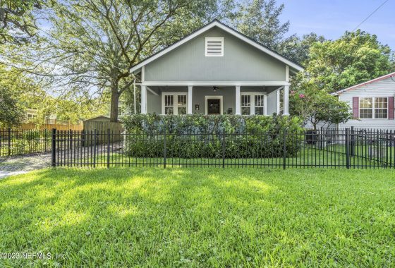 1240782 3858 Boone Park Avenue