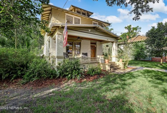 1238341 4506 Kerle Street