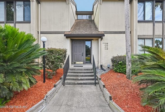 2095921 7749 Las Palmas Way 138