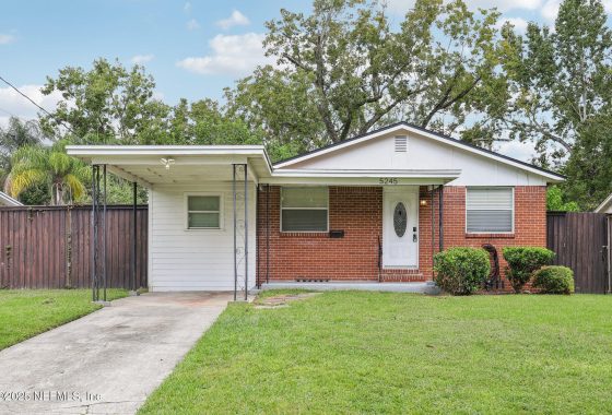 2112107 5245 Royce Avenue