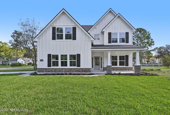 2114514 85199 Southern Creek Boulevard