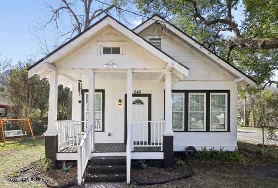 2123986 646 Day Avenue