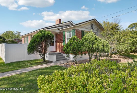 2141829 4802 Post Street