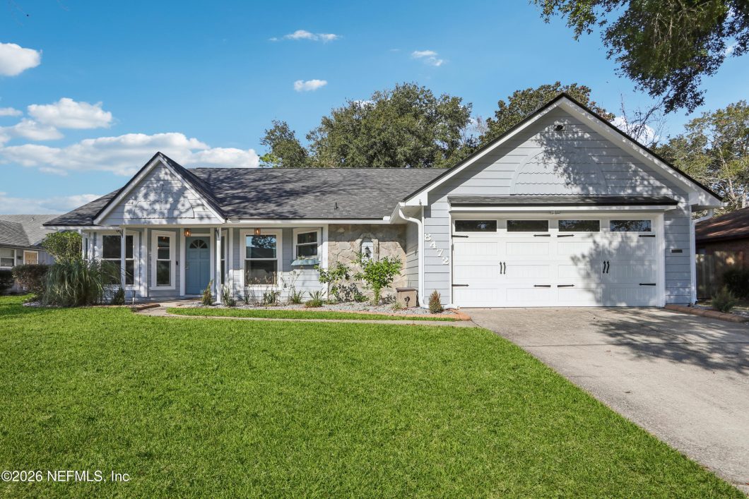2124656 8472 Bandera Circle