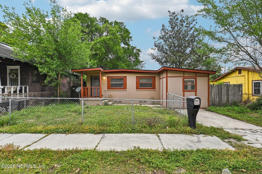 2137454 3219 Thomas Street
